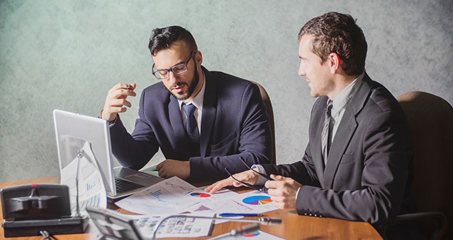 Feedback meeting in an office